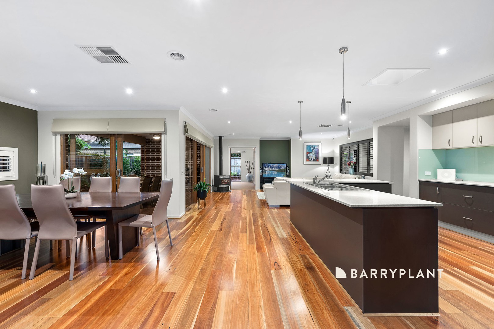 4 Grand Manor Drive, Berwick, VIC 3806, Berwick - Thumbnail 2