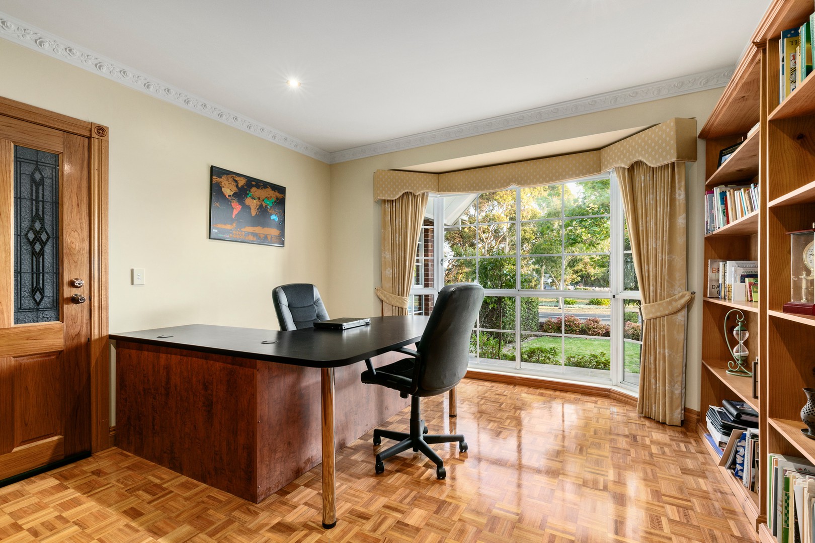 4 Grandview Crescent, Hillside, VIC 3037, Hillside - Thumbnail 3