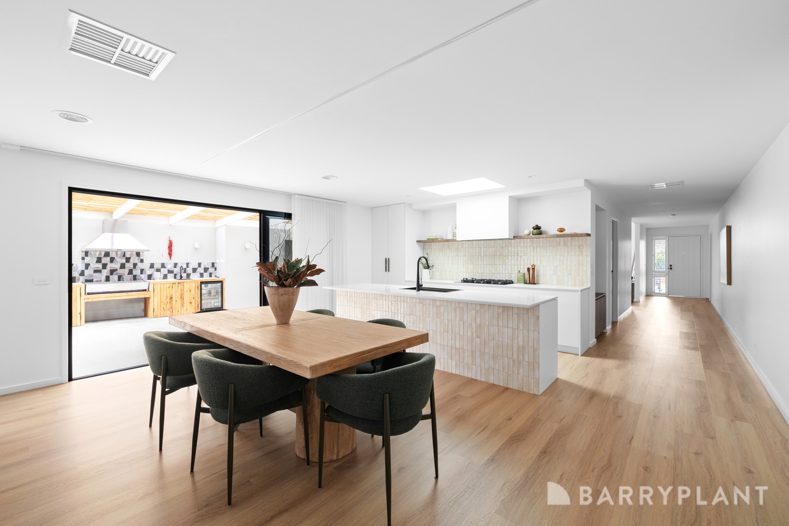 4 Grasmere Court, Greenvale, VIC 3059 - Thumbnail 2 - 12/08/2026