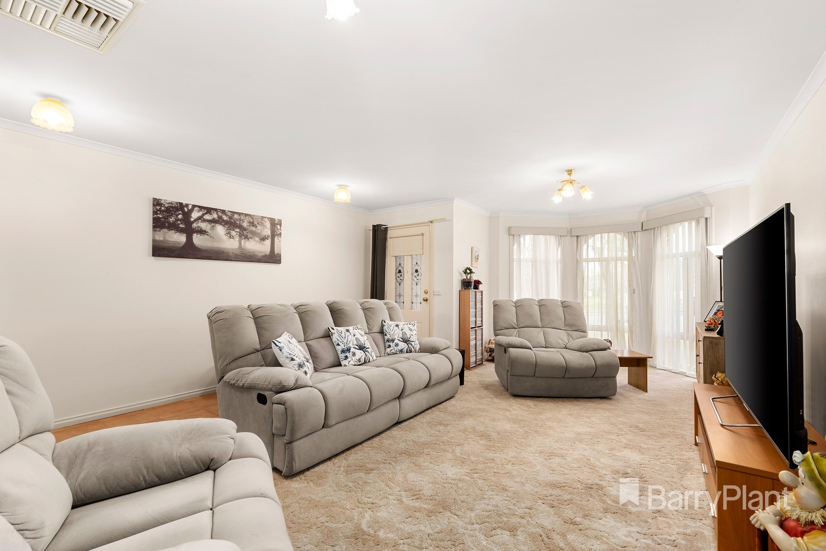4 Gravlier Way, South Morang, VIC 3752, South Morang - Thumbnail 5