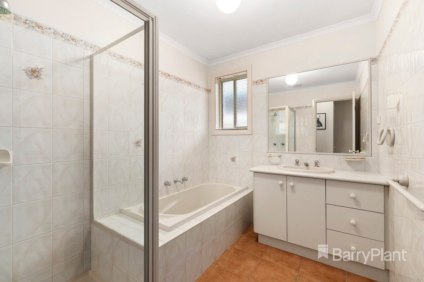 4 Gravlier Way, South Morang, VIC 3752, South Morang - Thumbnail 3