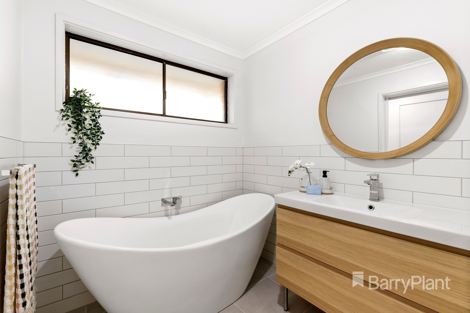 4 Greenway Drive, Mill Park, VIC 3082, Mill Park - Thumbnail 7