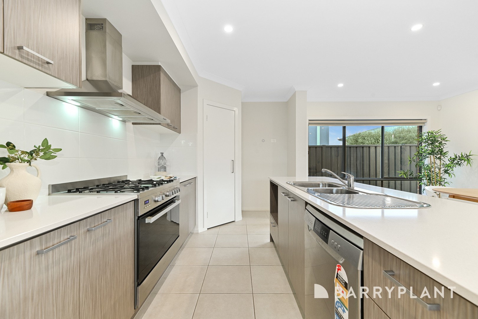 4 Greenwich Drive, Berwick, VIC 3806, Berwick - Thumbnail 8