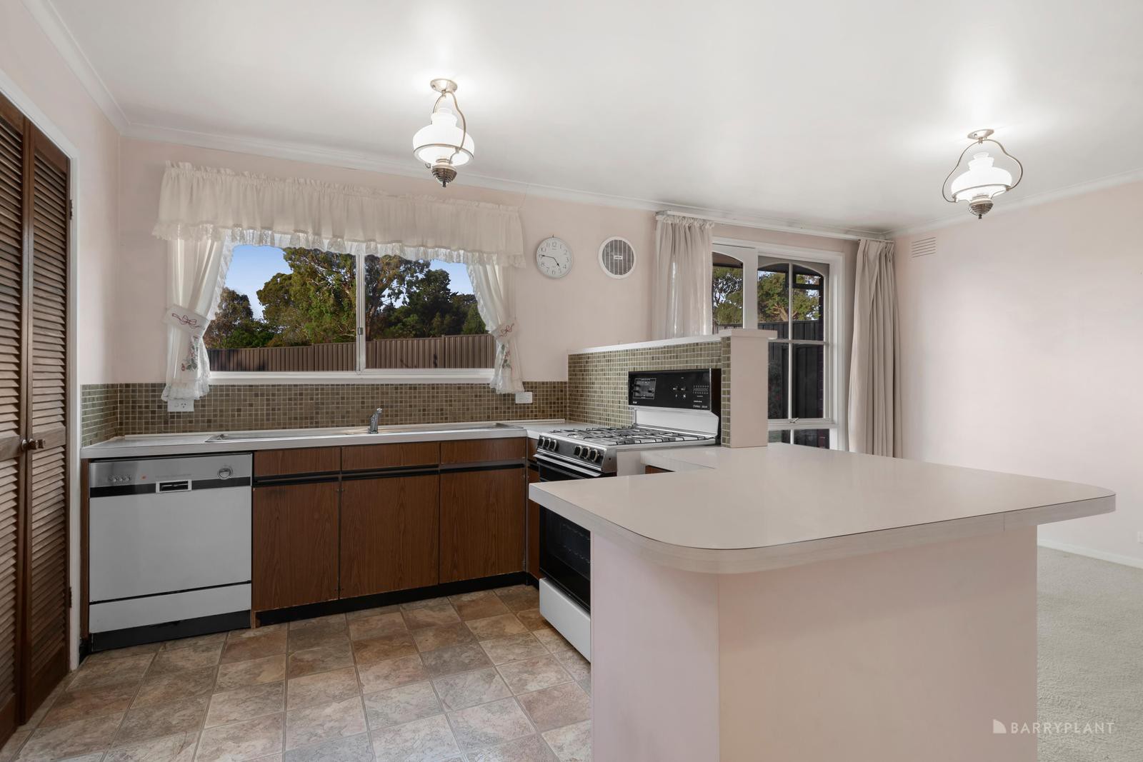4 Greenwich Place, Viewbank, VIC 3084, Viewbank - Thumbnail 3