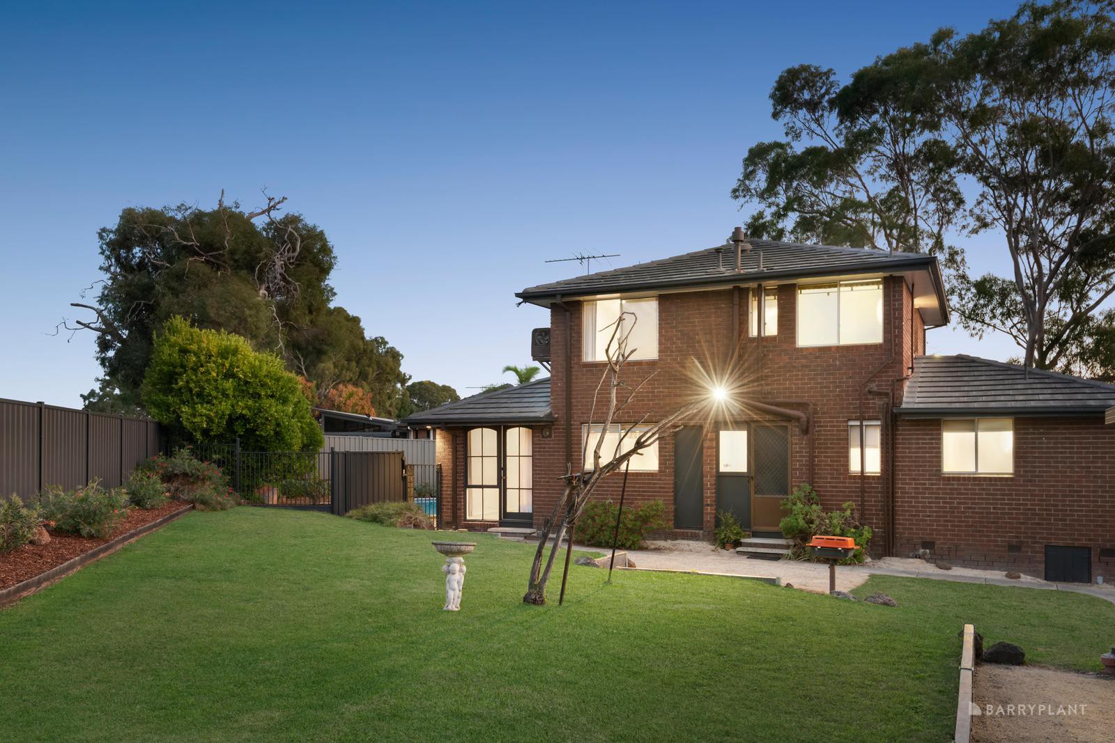 4 Greenwich Place, Viewbank, VIC 3084, Viewbank - Thumbnail 4