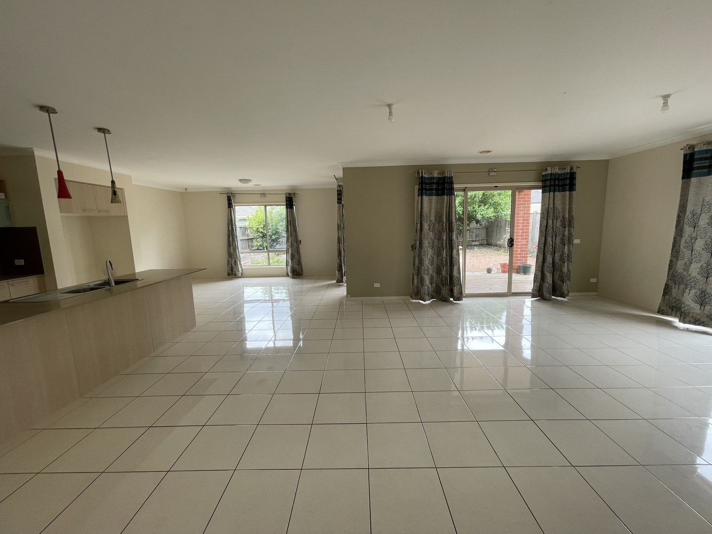 4 Habitat Court, Tarneit, VIC 3029 - Thumbnail 2 - 20/10/2021