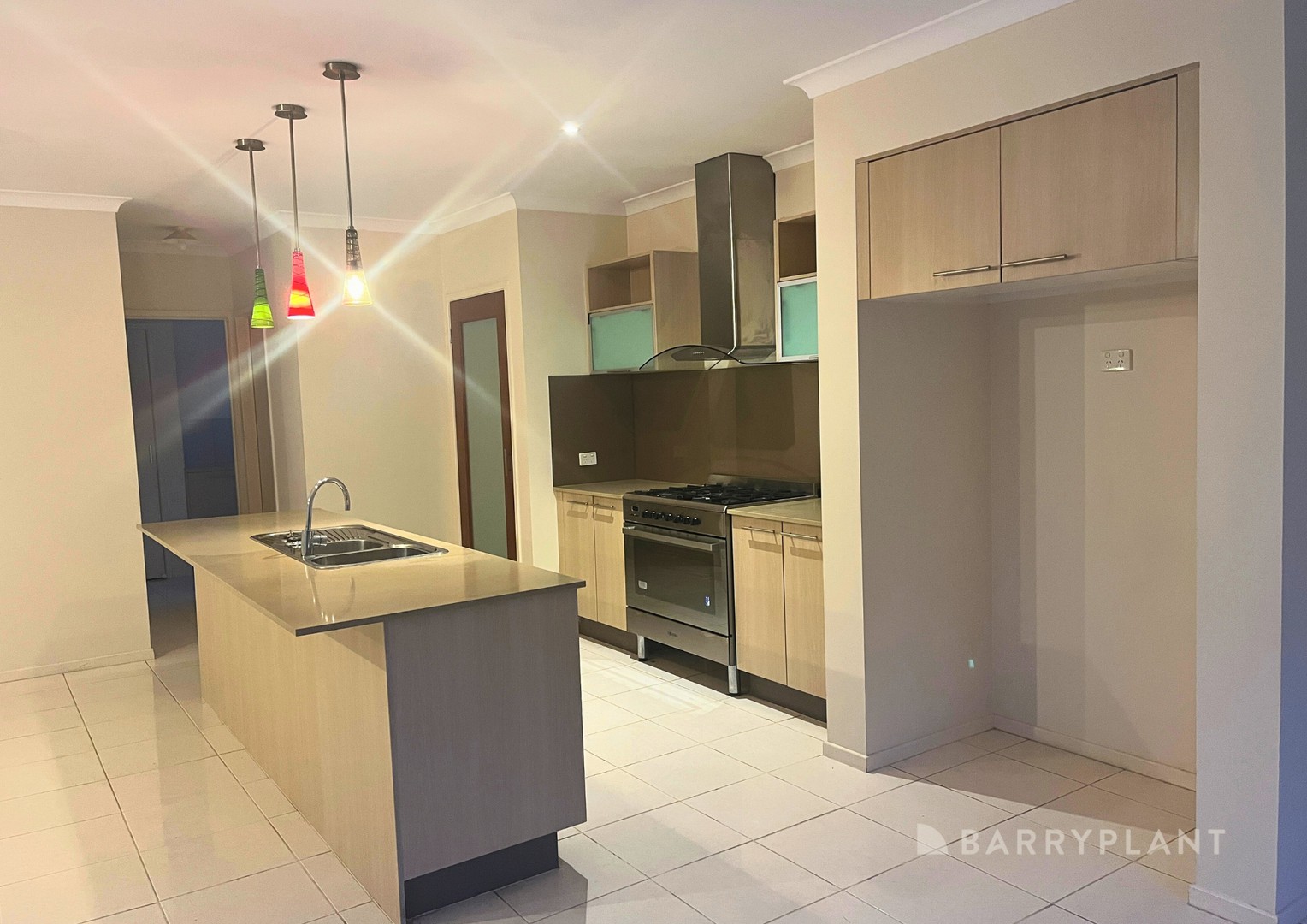 4 Habitat Court, Tarneit, VIC 3029, Tarneit - Thumbnail 5