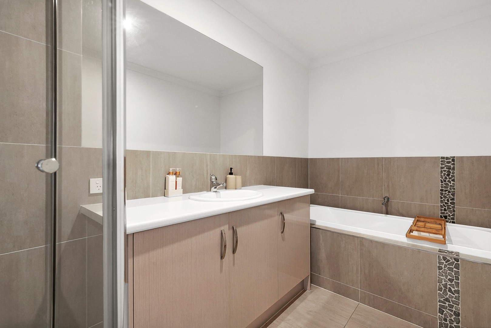 4 Hardy Street, Mornington, VIC 3931, Mornington - Thumbnail 5