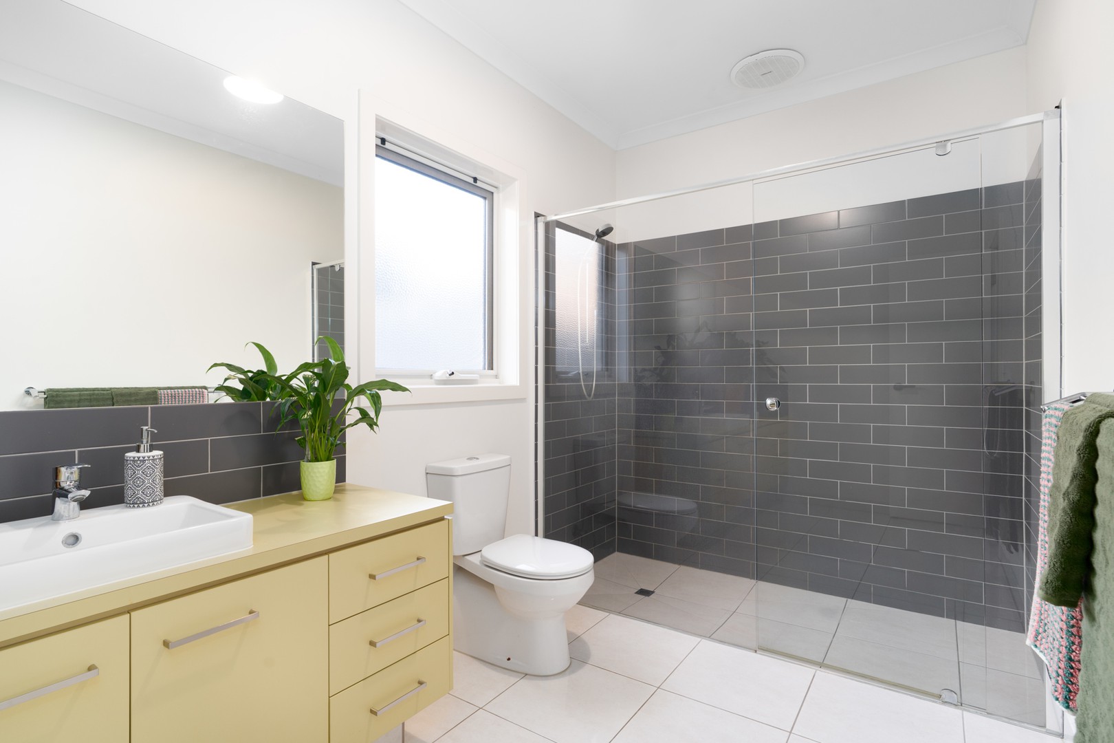 4 Harrow Close, Belmont, VIC 3216, Belmont - Thumbnail 7