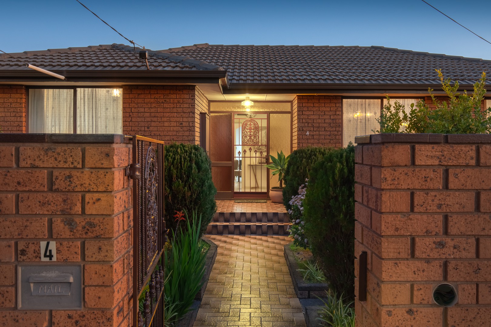 4 Henderson Road, Keysborough, VIC 3173 - Thumbnail 2 - 11/10/2024