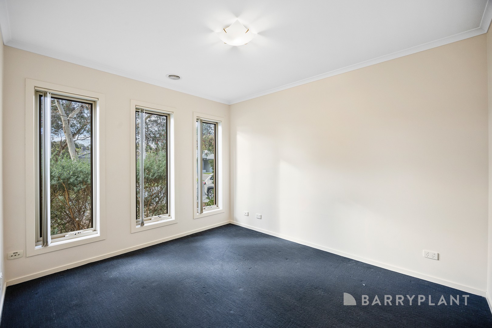 4 Herbert Street, Pakenham, VIC 3810, Pakenham - Thumbnail 4