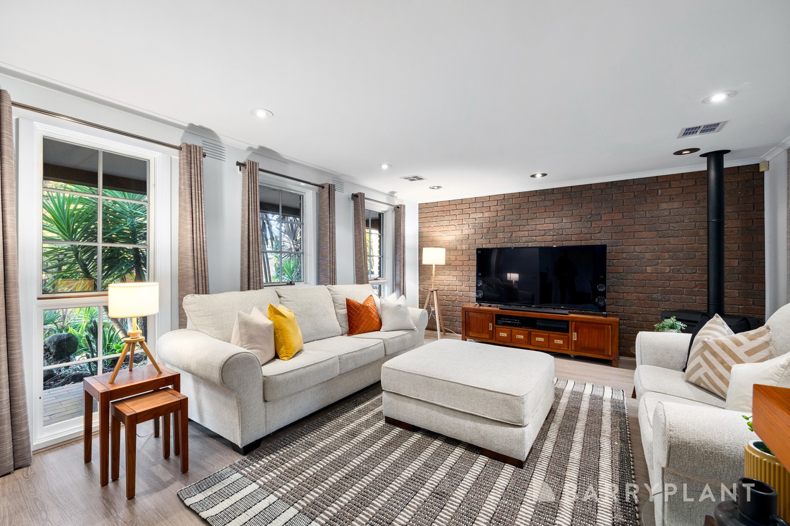 4 Hertford Crescent, Wheelers Hill, VIC 3150, Wheelers Hill - Thumbnail 3