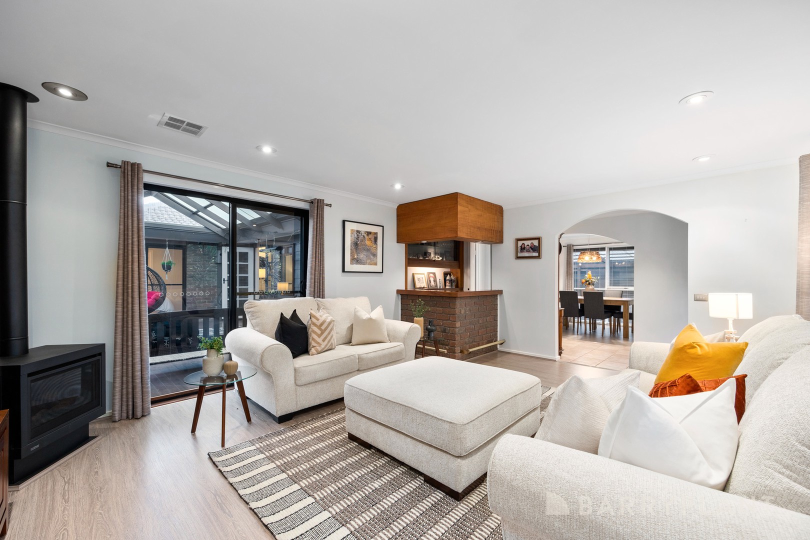 4 Hertford Crescent, Wheelers Hill, VIC 3150, Wheelers Hill - Thumbnail 4