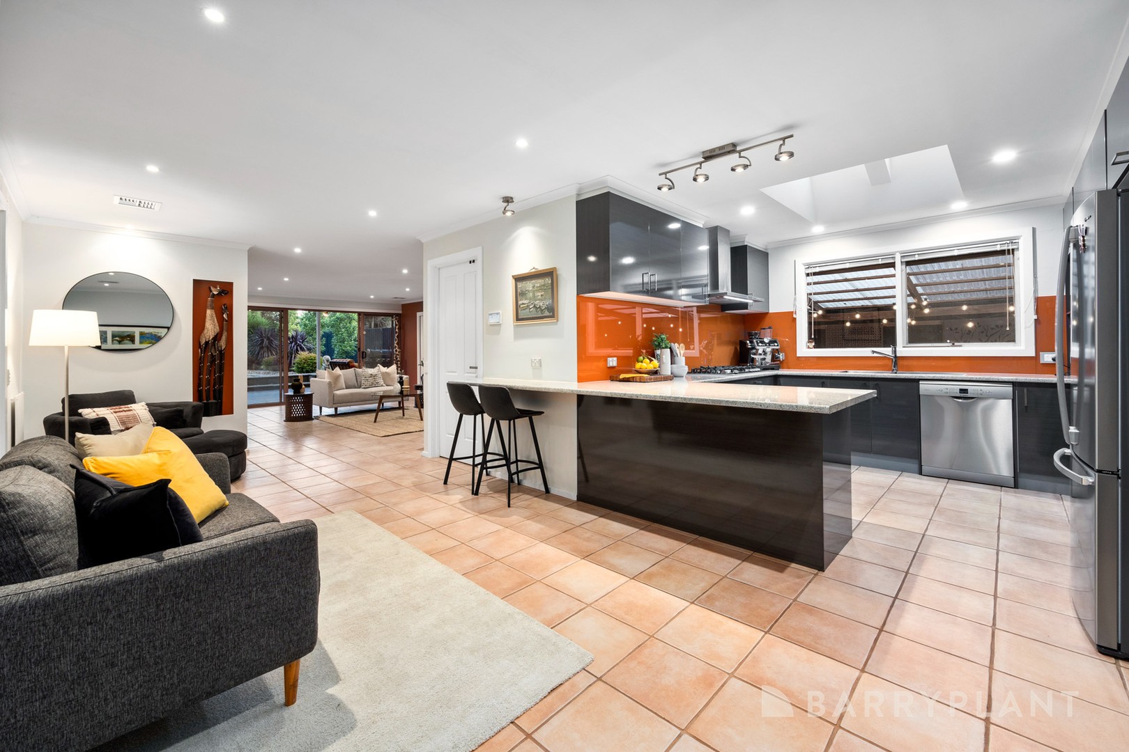 4 Hertford Crescent, Wheelers Hill, VIC 3150, Wheelers Hill - Thumbnail 5