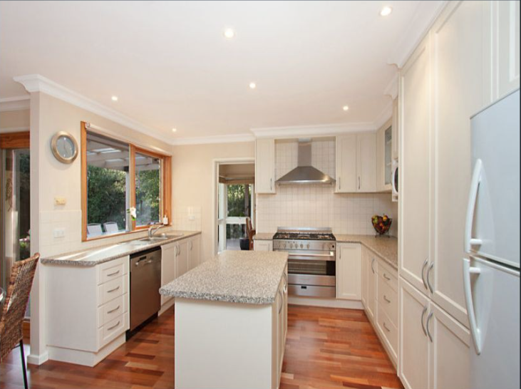 4 Holly Green Close, Donvale, VIC 3111, Donvale - Thumbnail 2