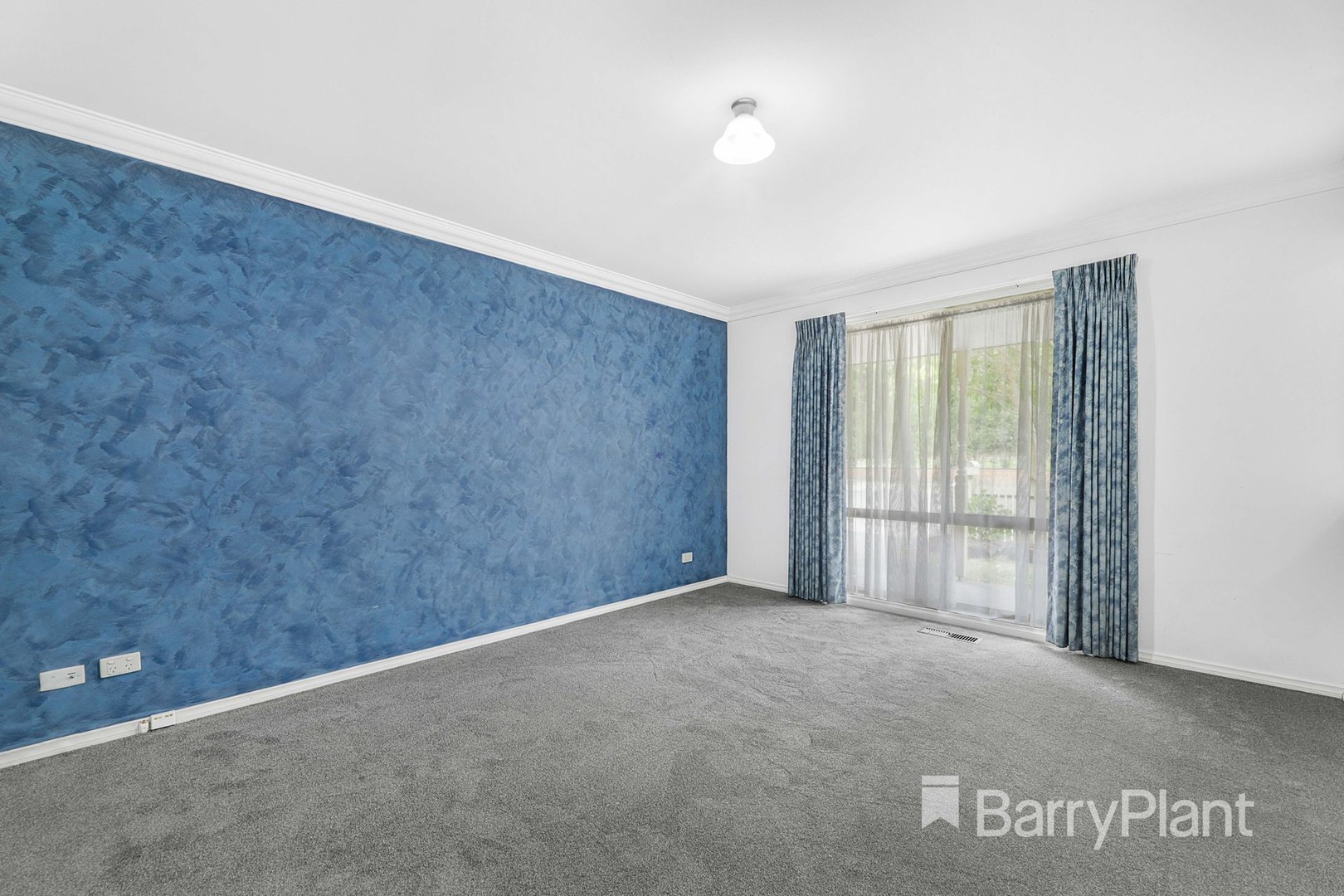 4 Holmes Road, Mooroolbark, VIC 3138, Mooroolbark - Thumbnail 4