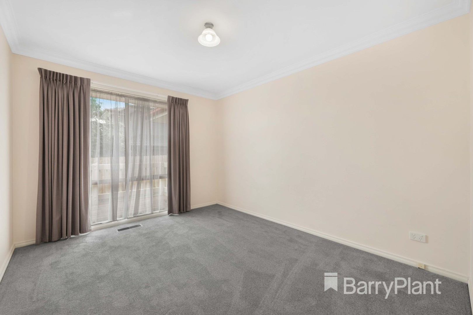 4 Holmes Road, Mooroolbark, VIC 3138, Mooroolbark - Thumbnail 7