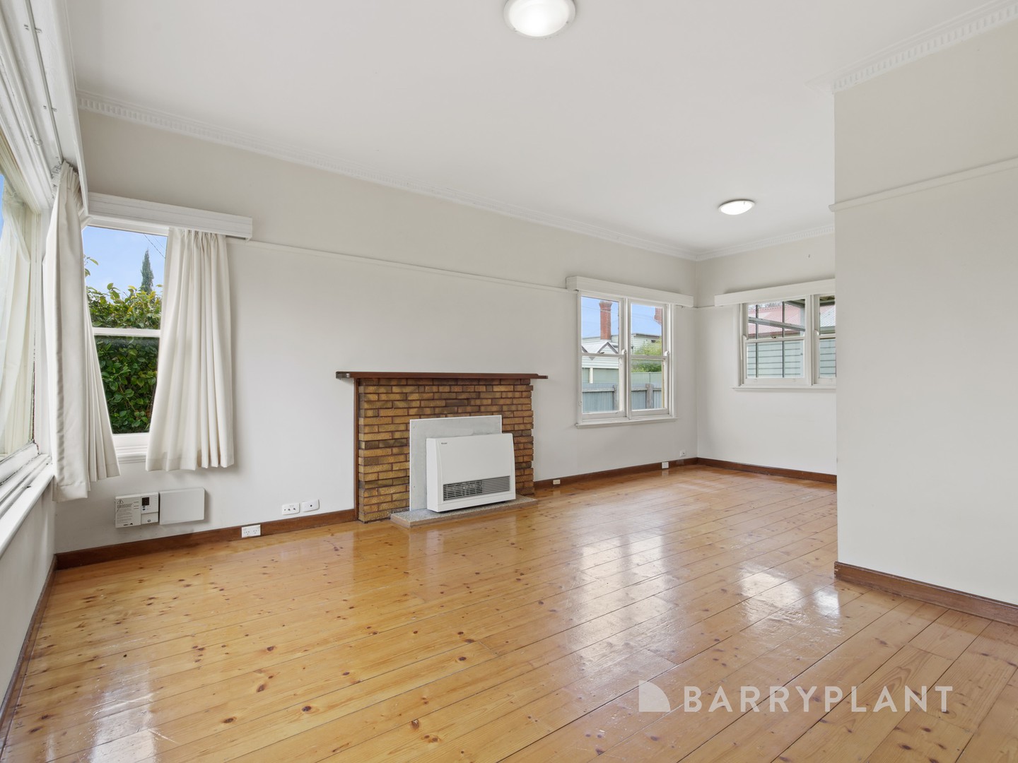 4 Hope Street, Newington, VIC 3350 - Thumbnail 2 - 01/07/2025