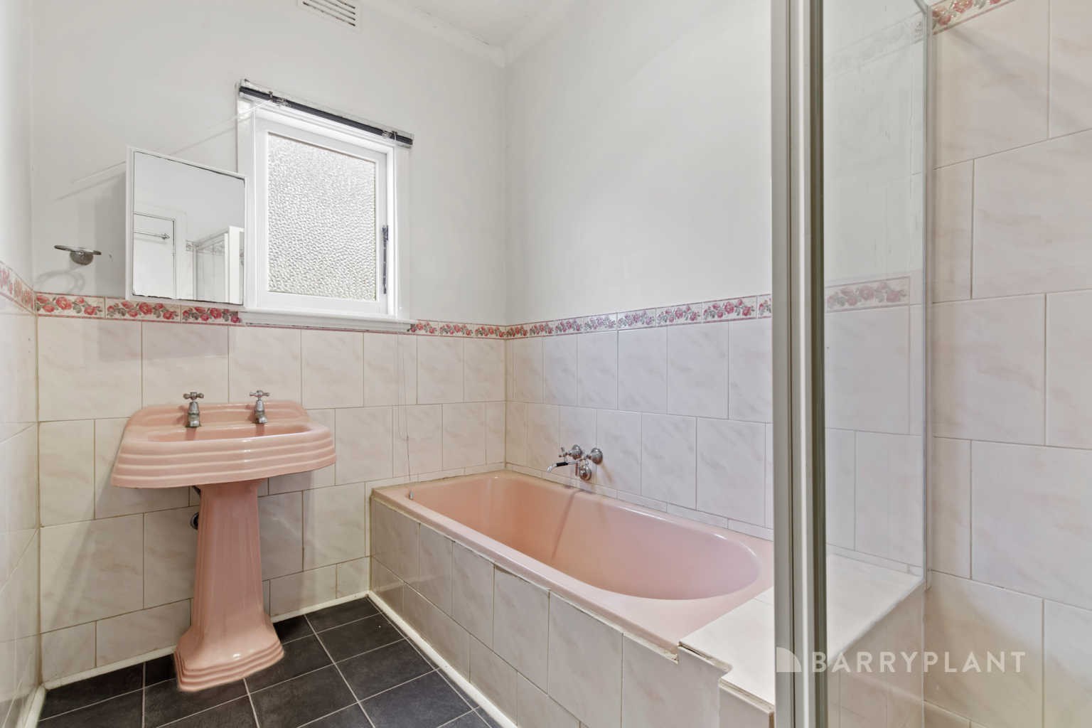 4 Hope Street, Newington, VIC 3350 - Thumbnail 1 - 09/07/2024