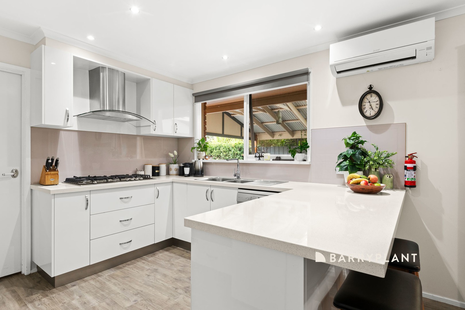 4 Howey Road, Pakenham, VIC 3810, Pakenham - Thumbnail 4