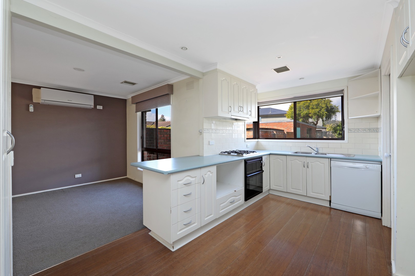 4 Humphreys Way, Rowville, VIC 3178, Rowville - Thumbnail 5
