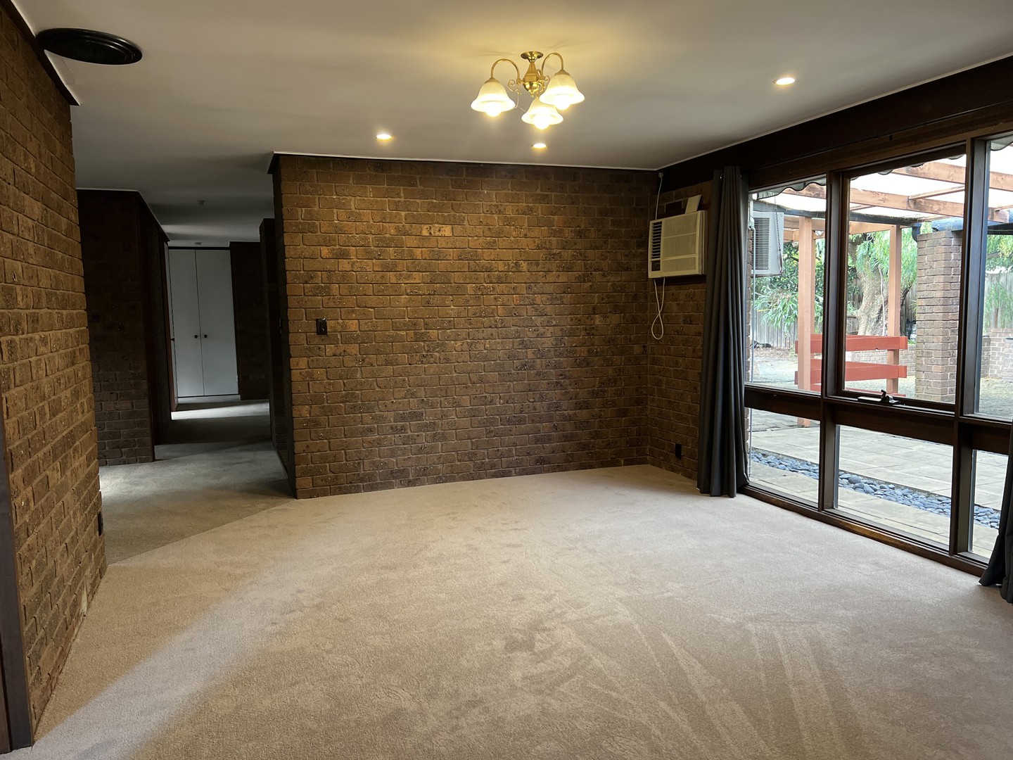 4 Huntingdon Avenue, Bayswater North, VIC 3153, Bayswater North - Thumbnail 2
