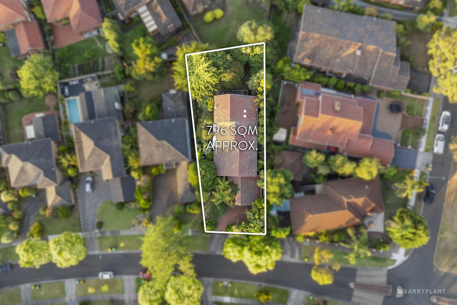 4 Huntingfield Drive, Doncaster East, VIC 3109 - Thumbnail 2 - 23/05/2025