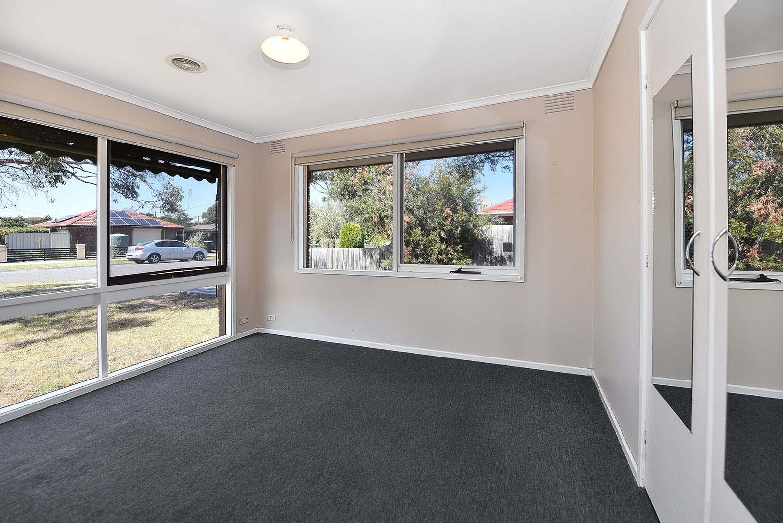 4 Huntly Ct, Meadow Heights, VIC 3048, Meadow Heights - Thumbnail 5