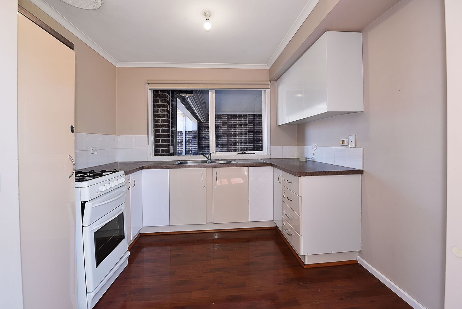 4 Huntly Ct, Meadow Heights, VIC 3048 - Thumbnail 2 - 11/03/2025