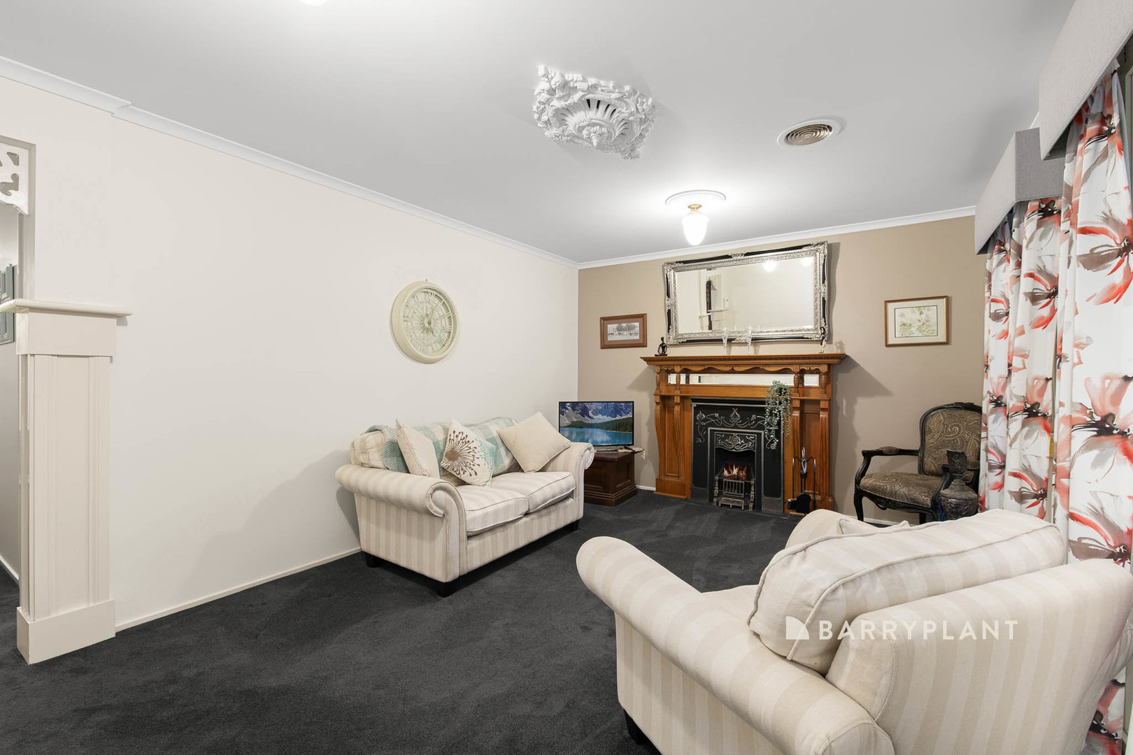 4 Illowra Court, Berwick, VIC 3806, Berwick - Thumbnail 2