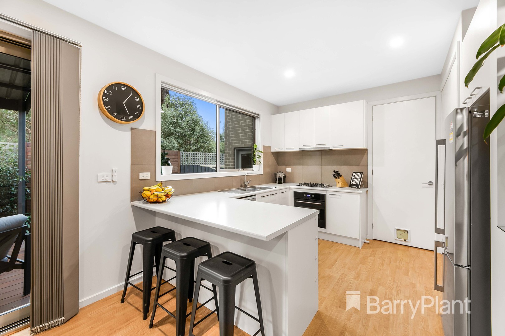 4 Innisfree Walk, Kilsyth, VIC 3137, Kilsyth - Thumbnail 3