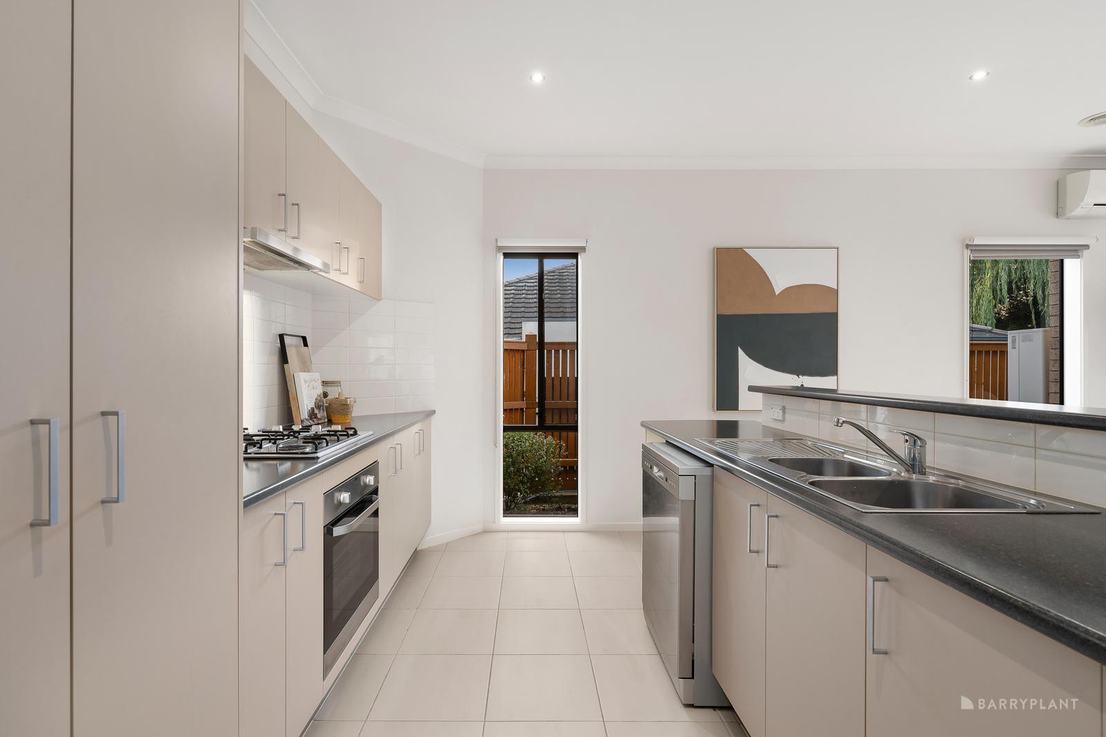 4 Ireland Street, Ringwood, VIC 3134, Ringwood - Thumbnail 4