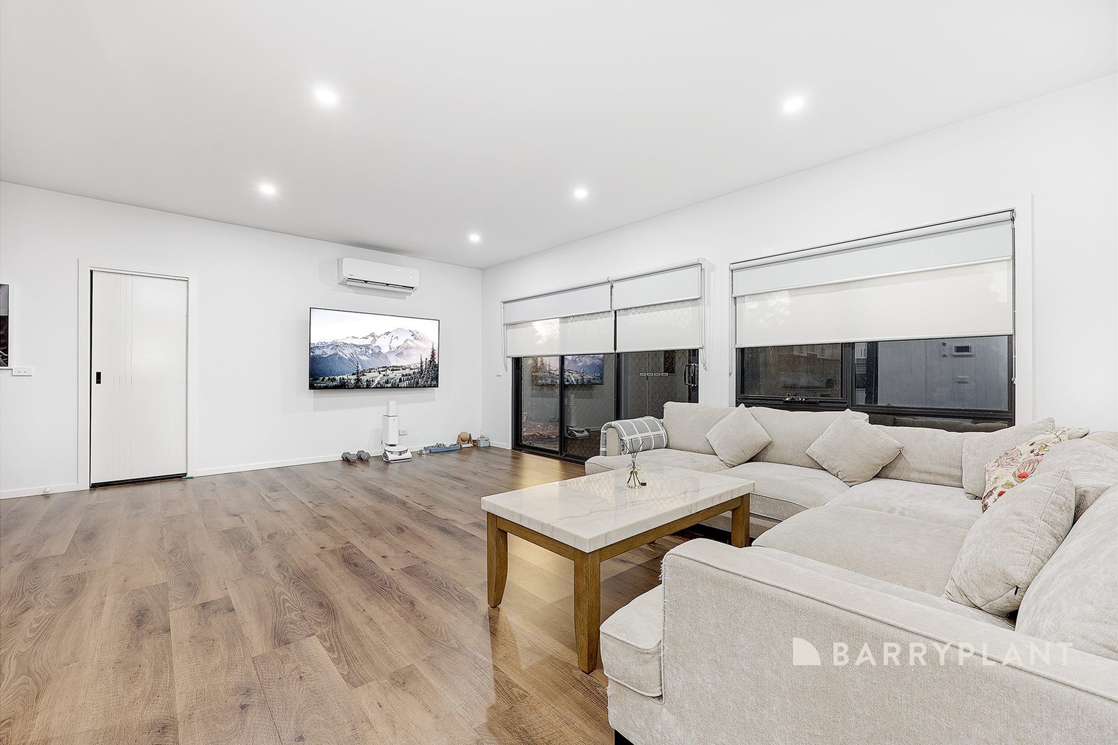 4 Jacana Avenue, Broadmeadows, VIC 3047 - Thumbnail 2 - 04/06/2026