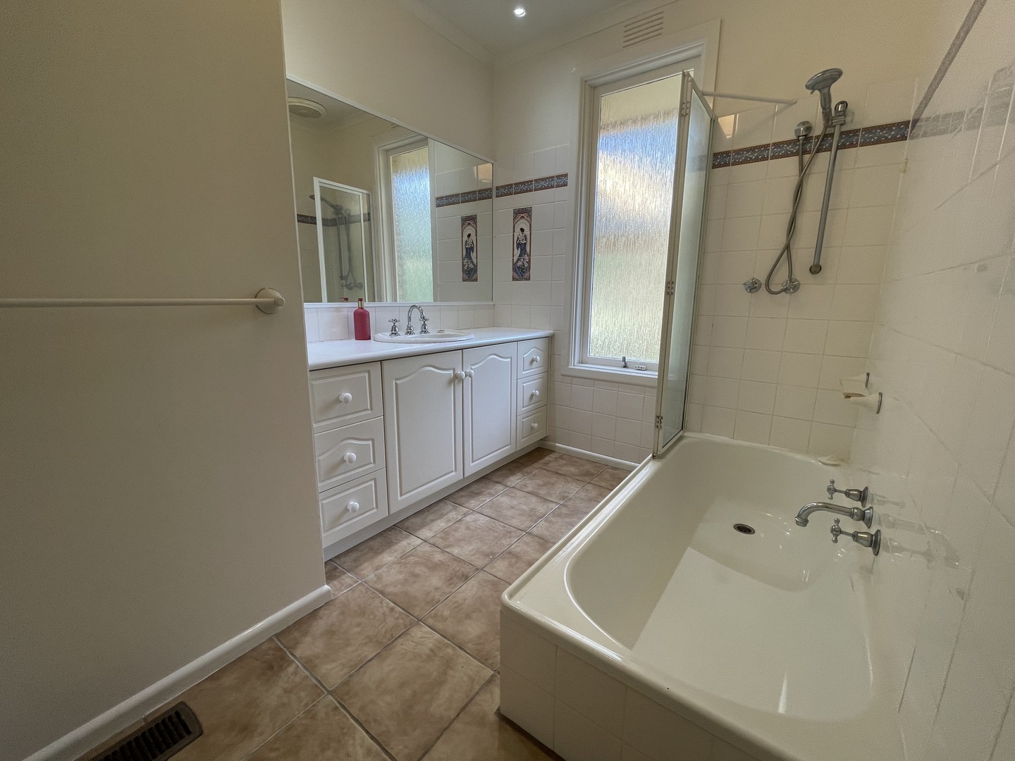 4 Jensen Road, Upper Ferntree Gully, VIC 3156, Upper Ferntree Gully - Thumbnail 5