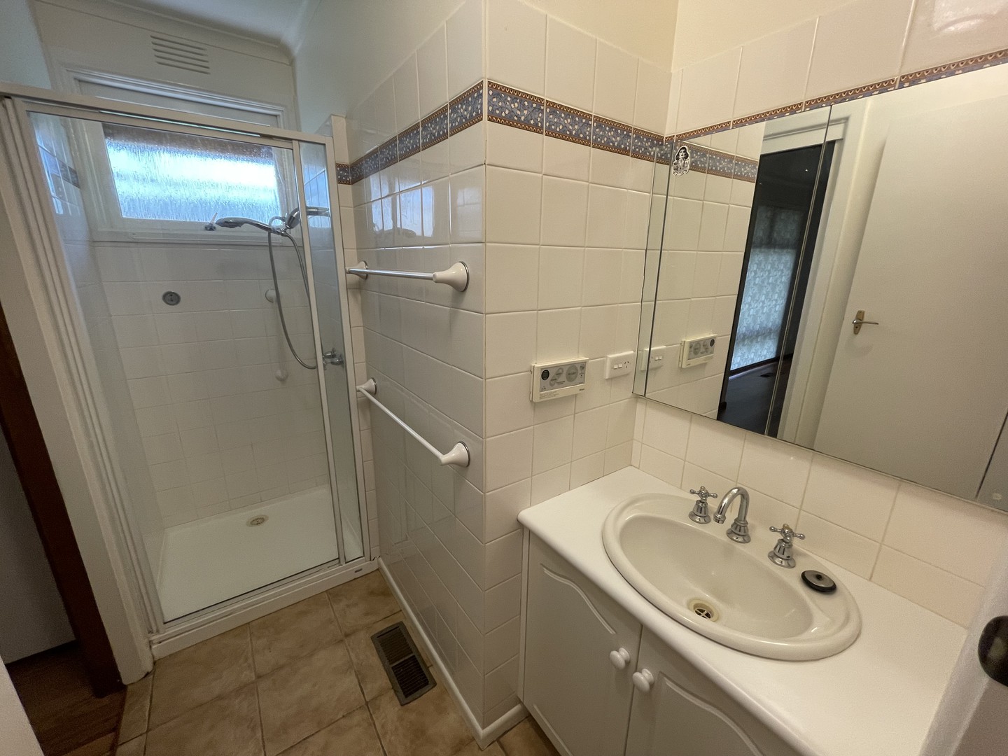 4 Jensen Road, Upper Ferntree Gully, VIC 3156, Upper Ferntree Gully - Thumbnail 6