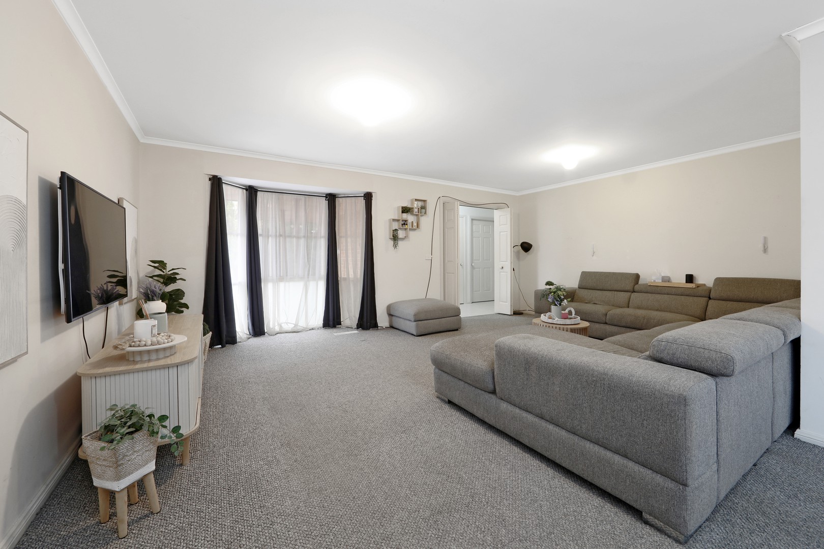 4 Jindabyne Court, Lysterfield, VIC 3156 - Thumbnail 1 - 16/07/2026