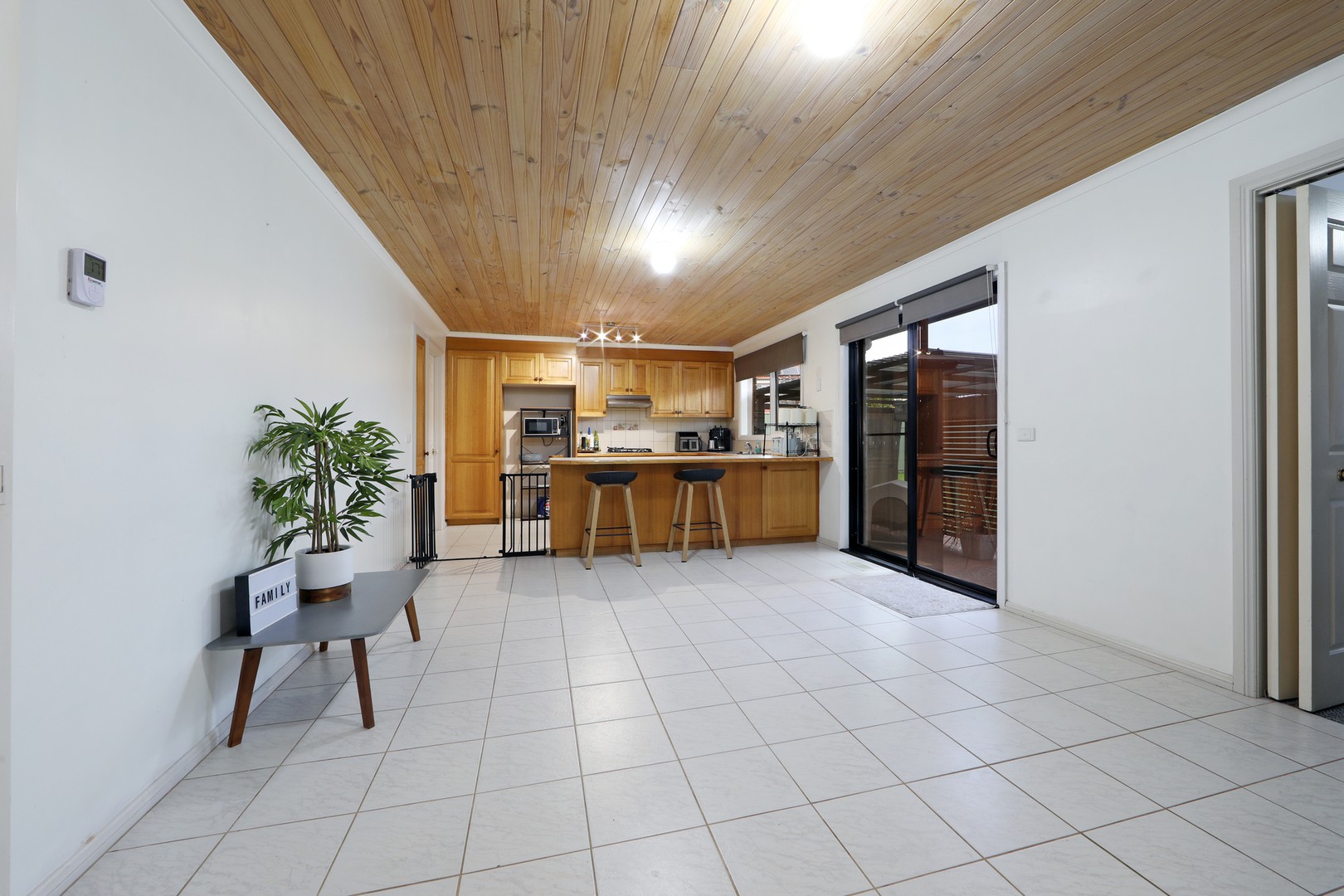 4 Jindabyne Court, Lysterfield, VIC 3156 - Thumbnail 2 - 16/07/2026