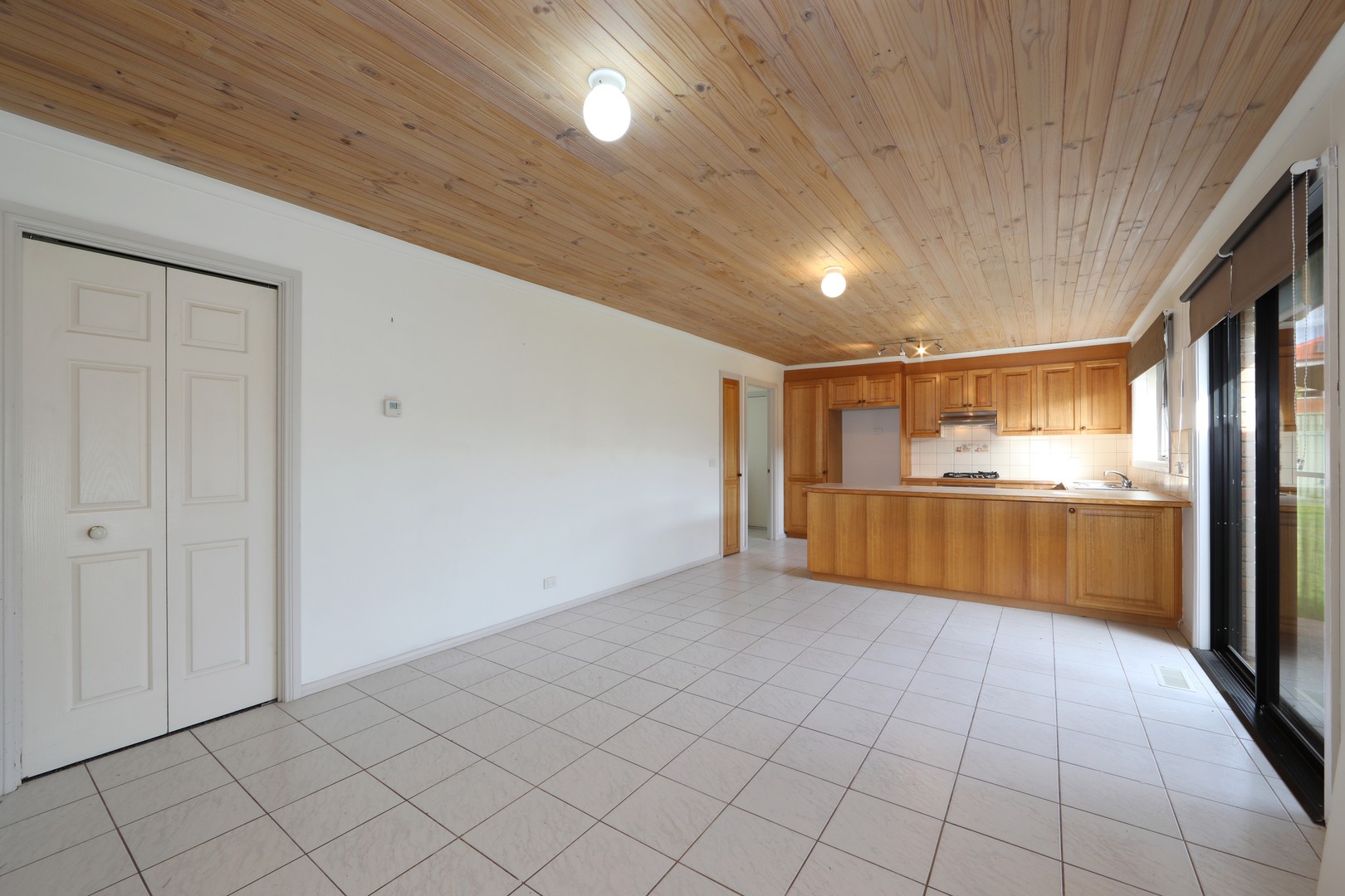 4  Jindabyne Court, Lysterfield, VIC 3156, Lysterfield - Thumbnail 4