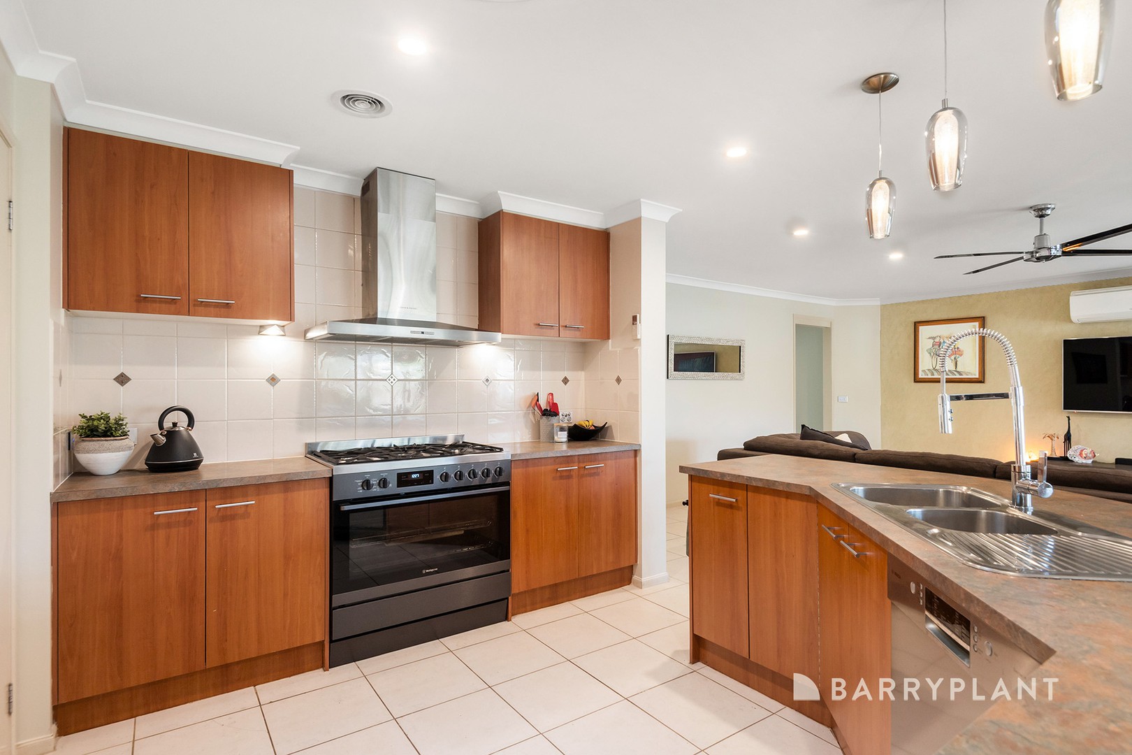 4 Kailah Court, Narre Warren South, VIC 3805, Narre Warren South - Thumbnail 4