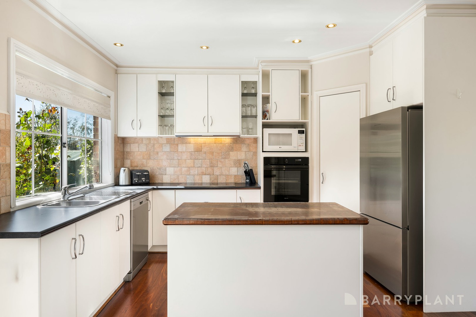 4 Katherine Place, Mount Evelyn, VIC 3796, Mount Evelyn - Thumbnail 3