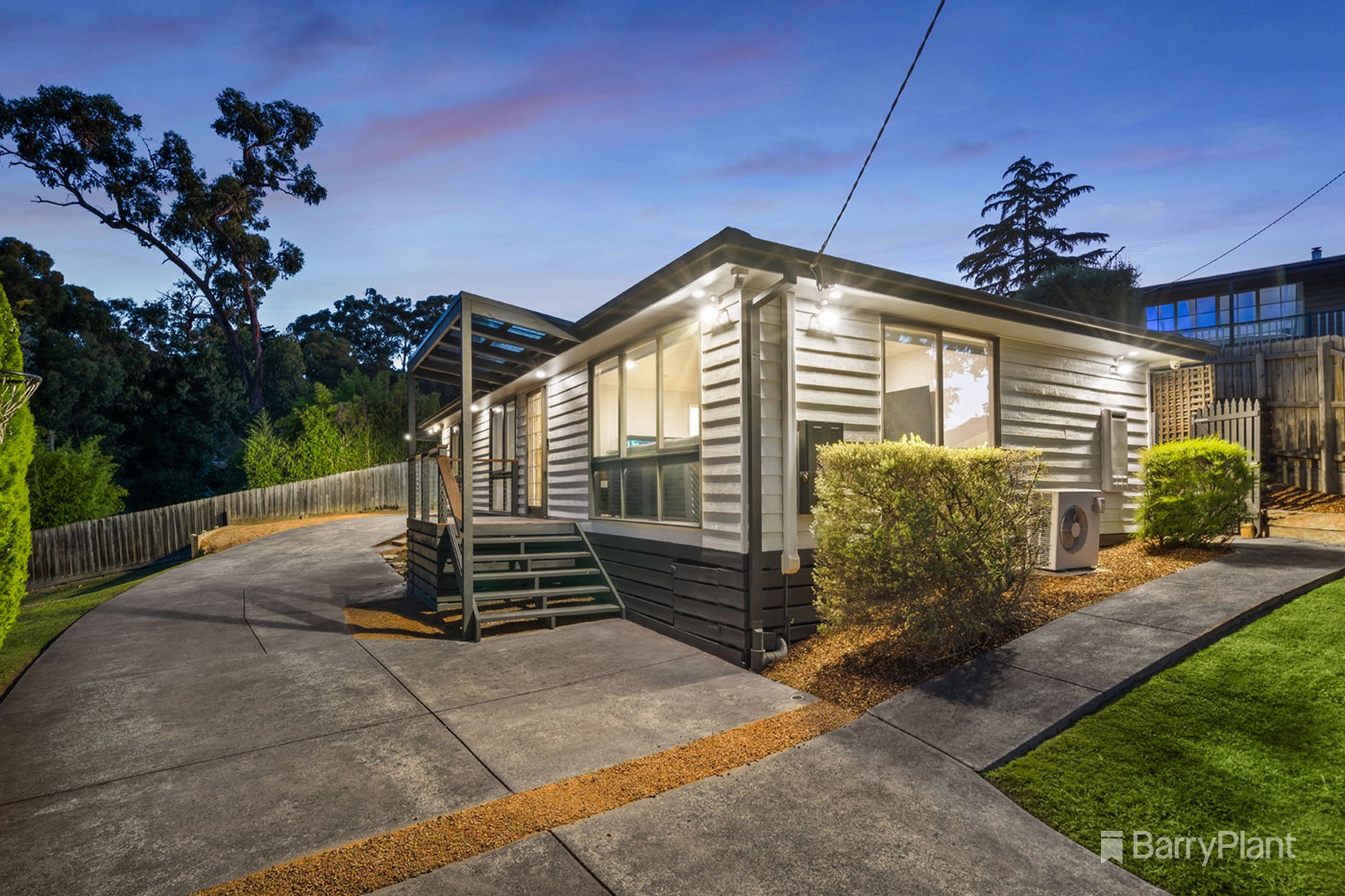 4 Keith Court, Wandin North, VIC 3139, Wandin North - Thumbnail 2