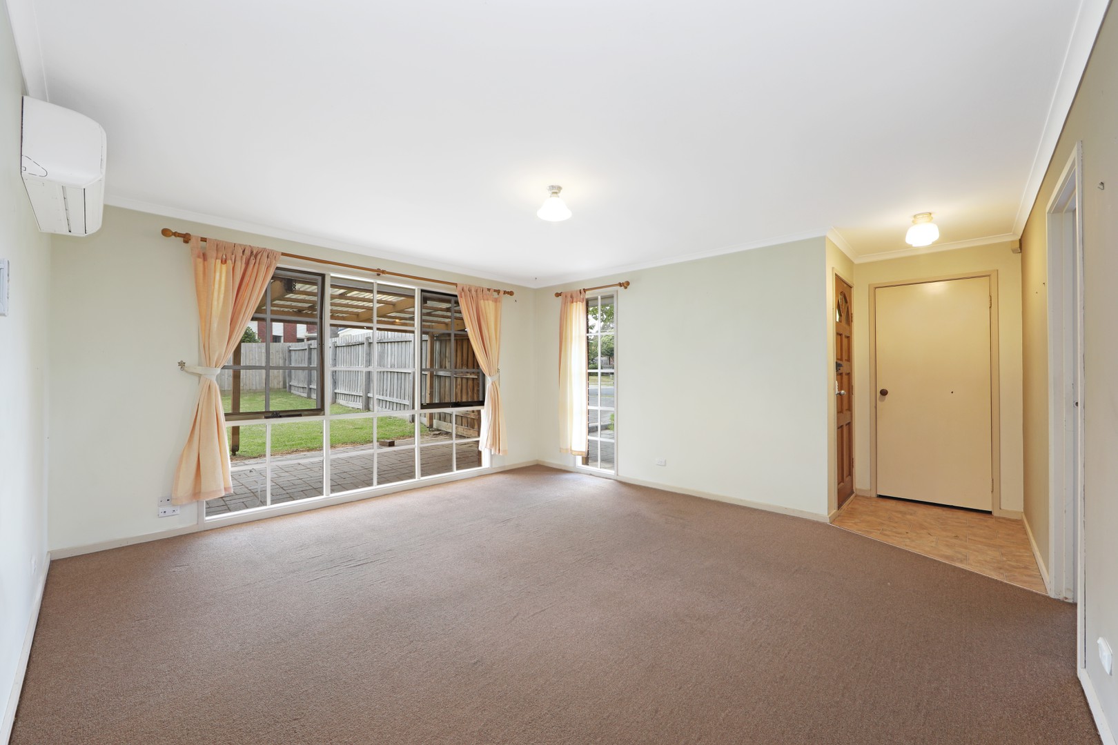 4 Keiwa Place, Rowville, VIC 3178, Rowville - Thumbnail 2