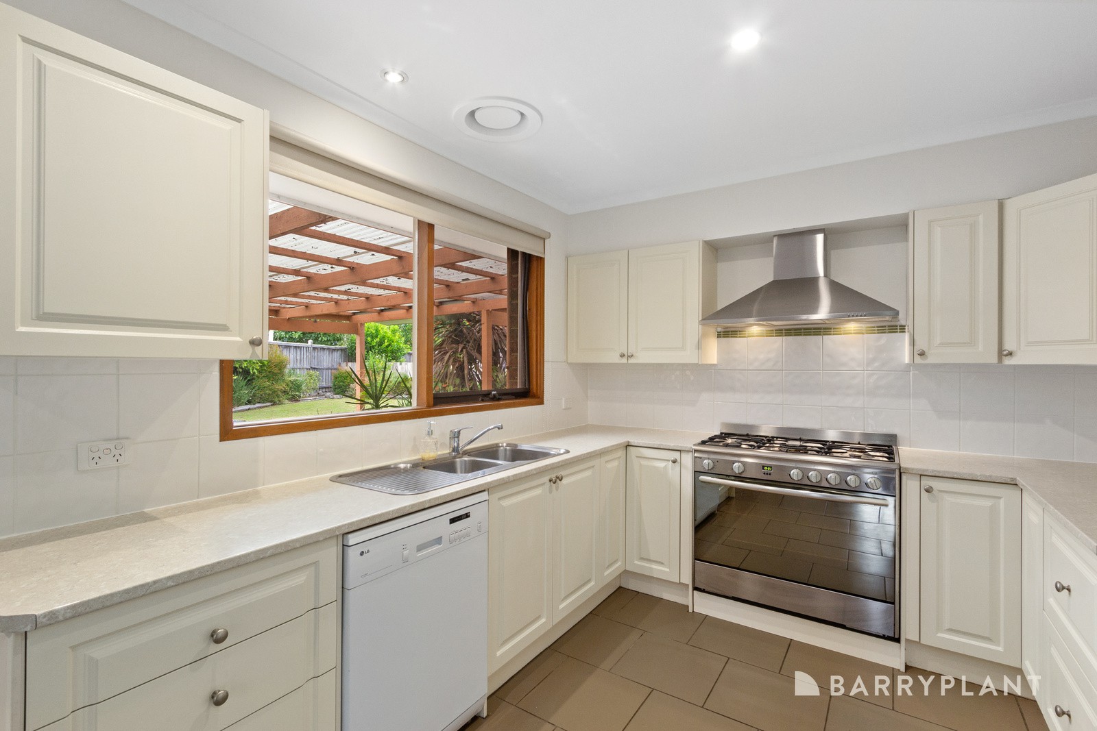 4 Kendale Court, Bayswater North, VIC 3153, Bayswater North - Thumbnail 3