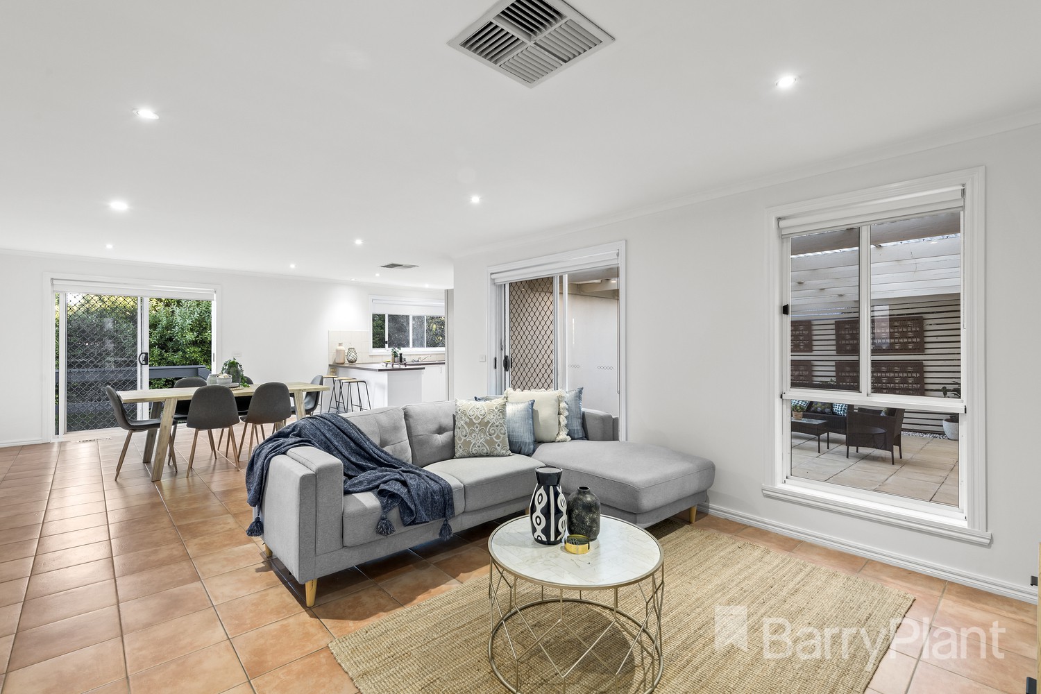 4 Kenthurst Court, Mill Park, VIC 3082, Mill Park - Thumbnail 2