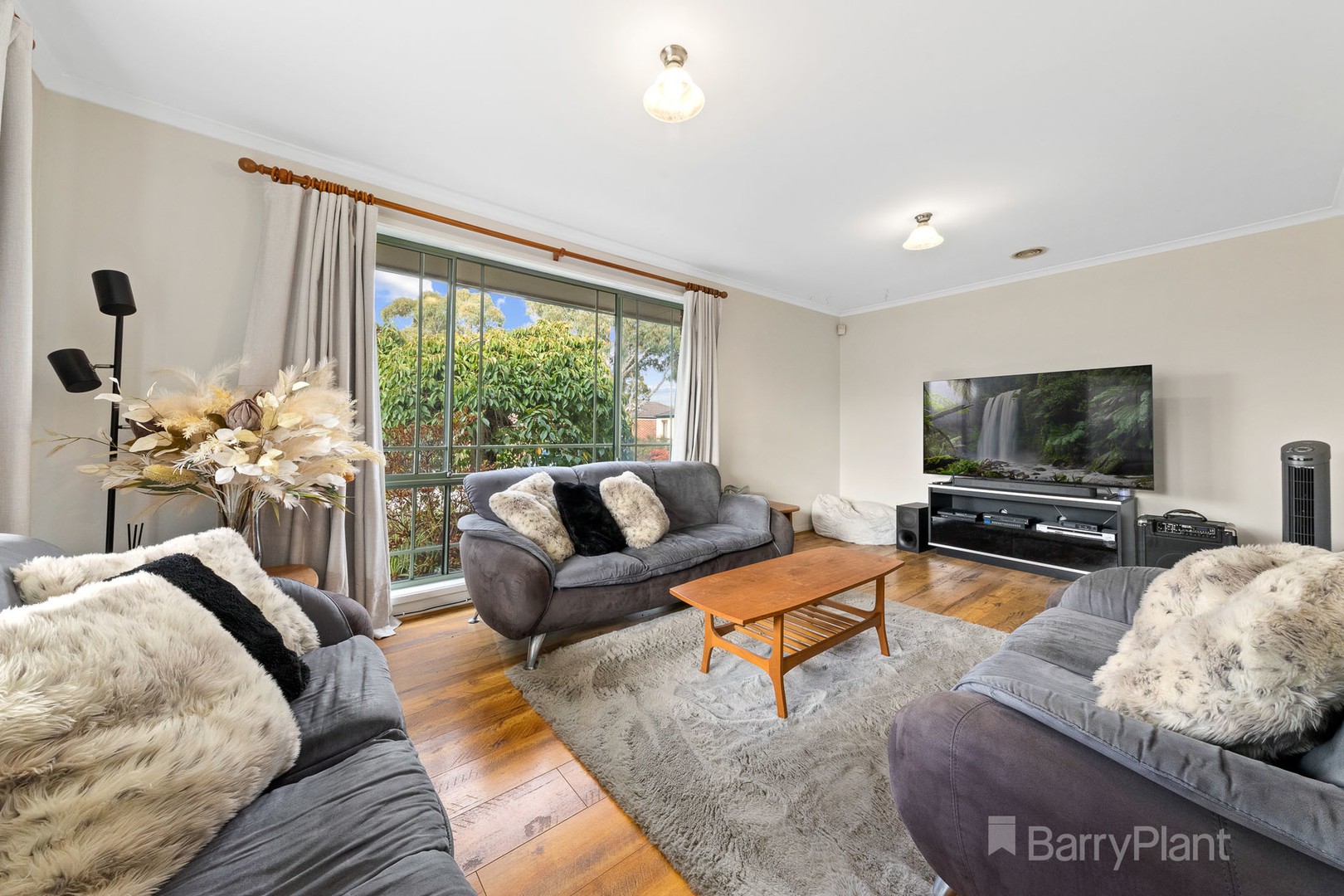 4 Kew Court, Narre Warren, VIC 3805, Narre Warren - Thumbnail 2