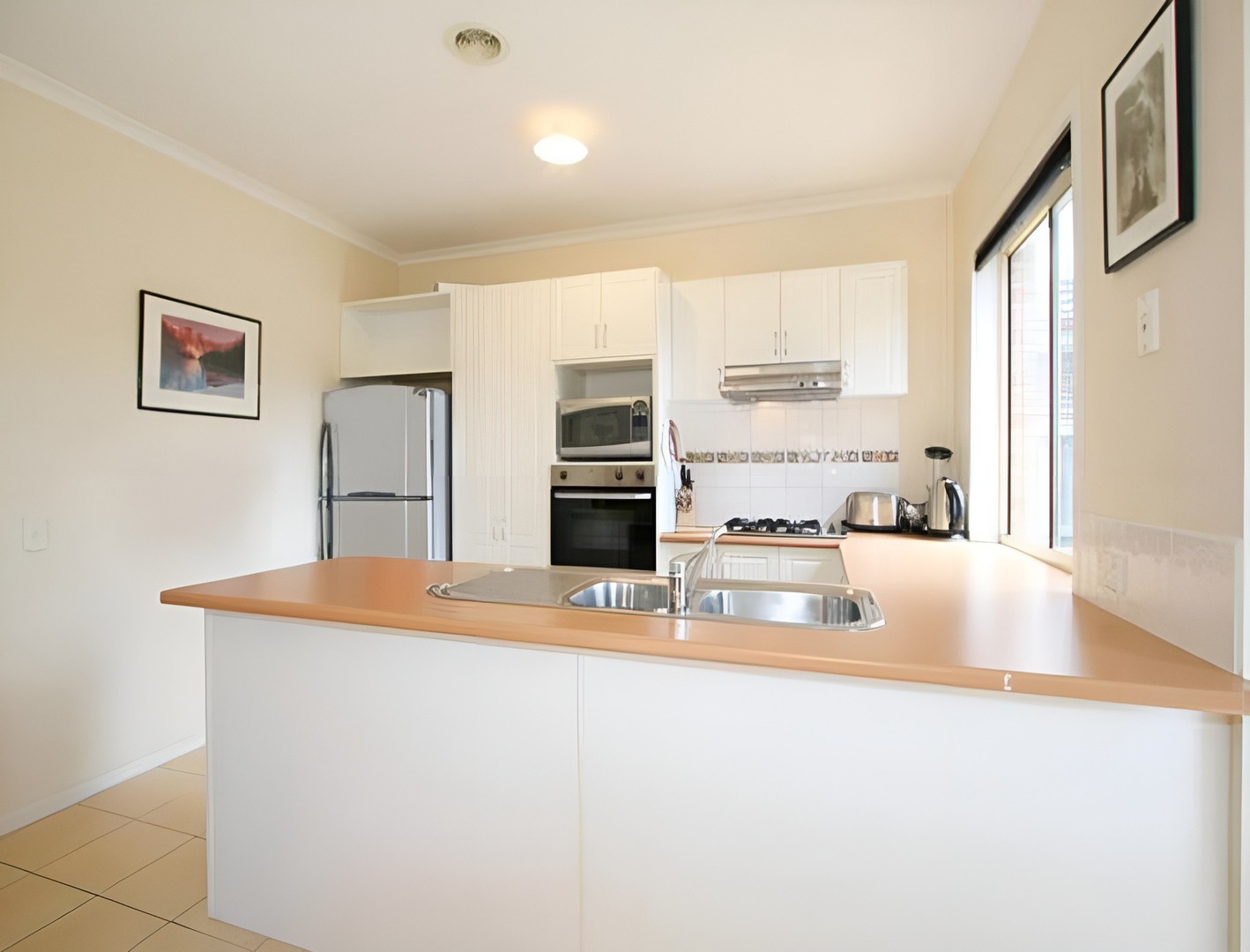 4 Kingsland Close, Dingley Village, VIC 3172, Dingley Village - Thumbnail 5