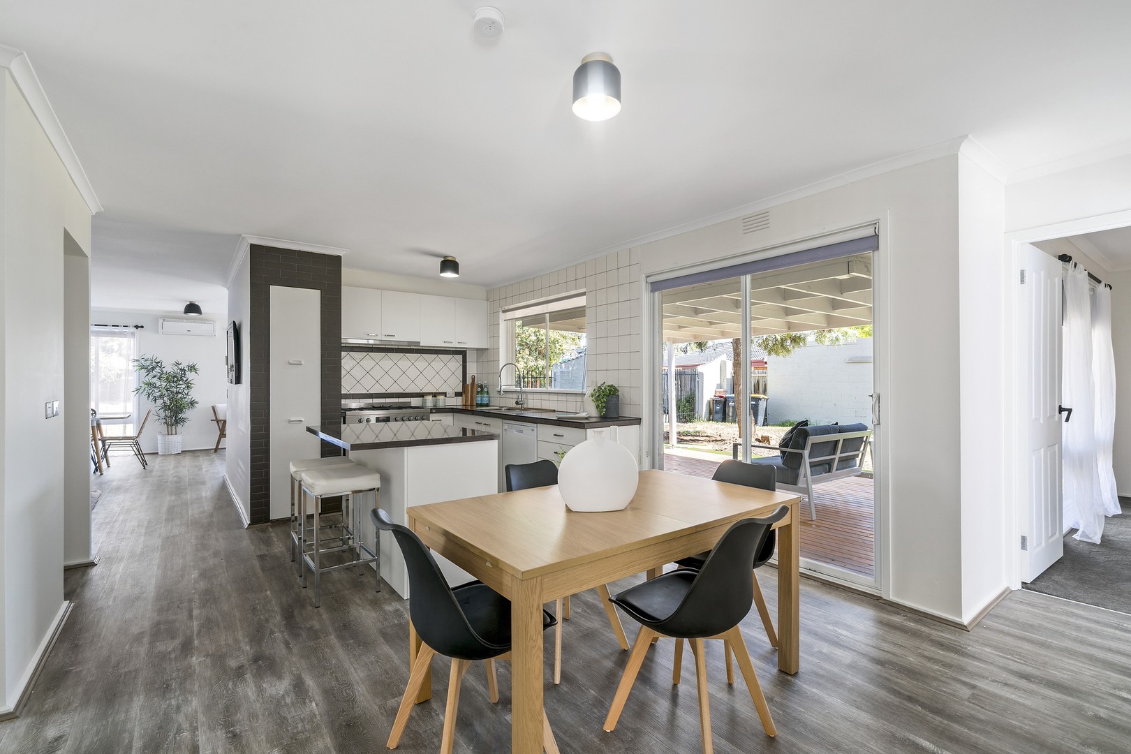 4 Kingsley Place, Melton West, VIC 3337, Melton West - Thumbnail 4