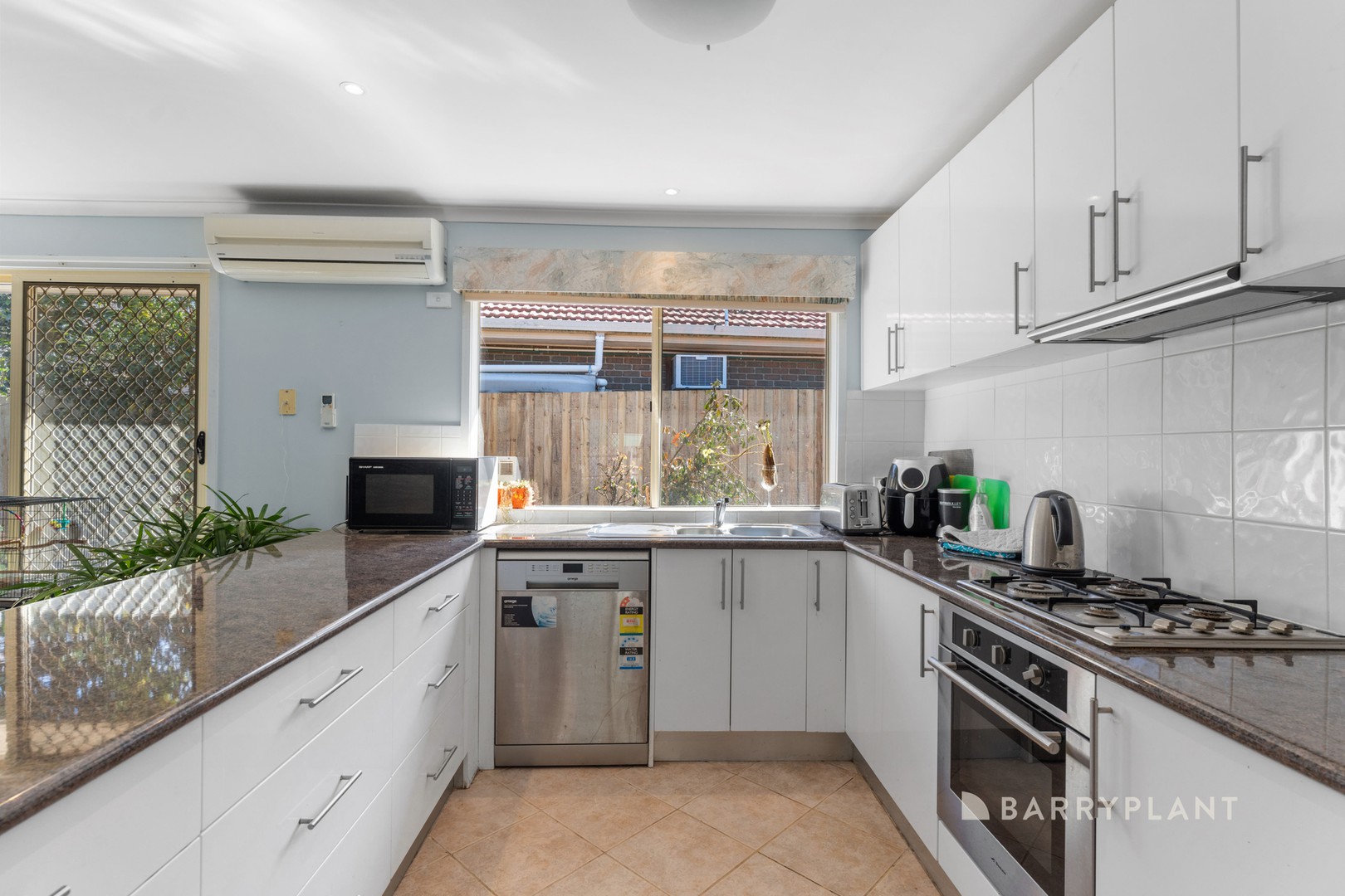 4 Kingsmere Drive, Berwick, VIC 3806, Berwick - Thumbnail 3