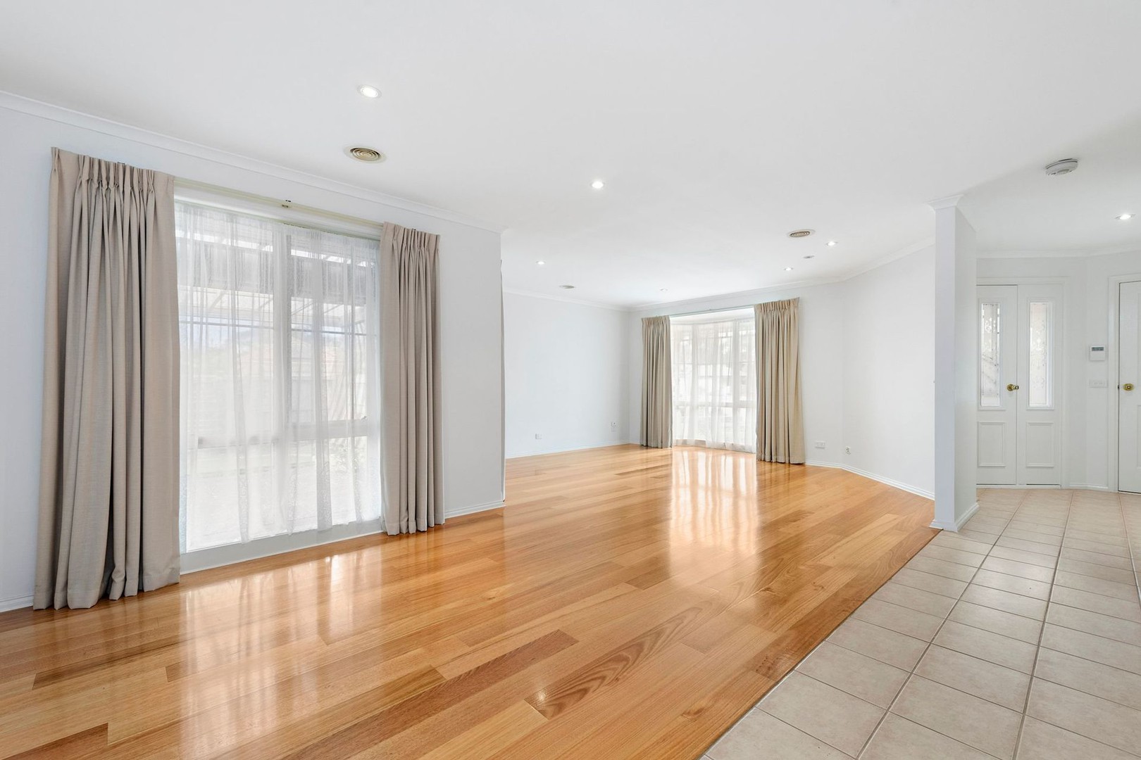 4 Kingston Close, Mornington, VIC 3931 - Thumbnail 1 - 20/11/2025