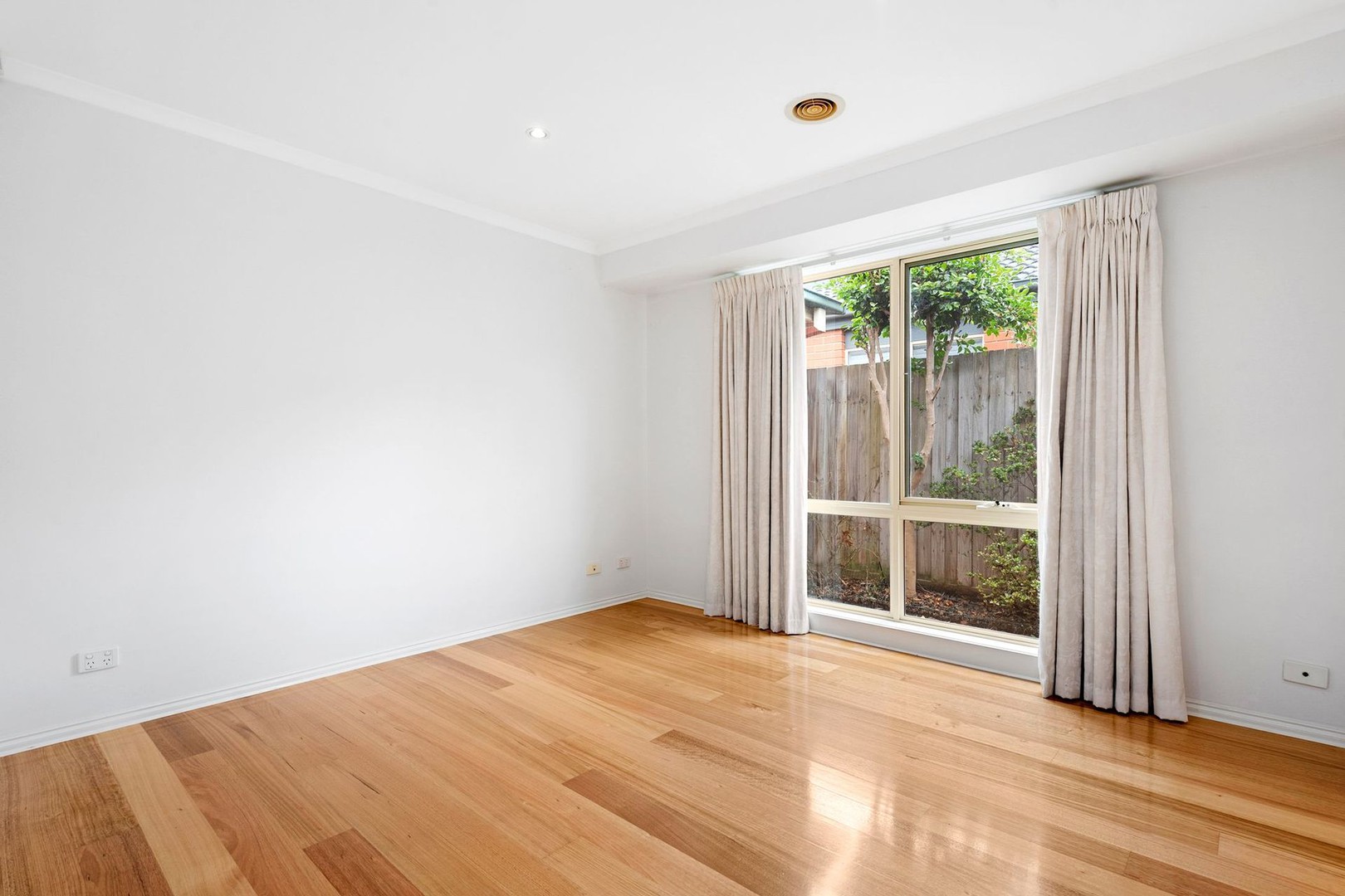 4 Kingston Close, Mornington, VIC 3931, Mornington - Thumbnail 4